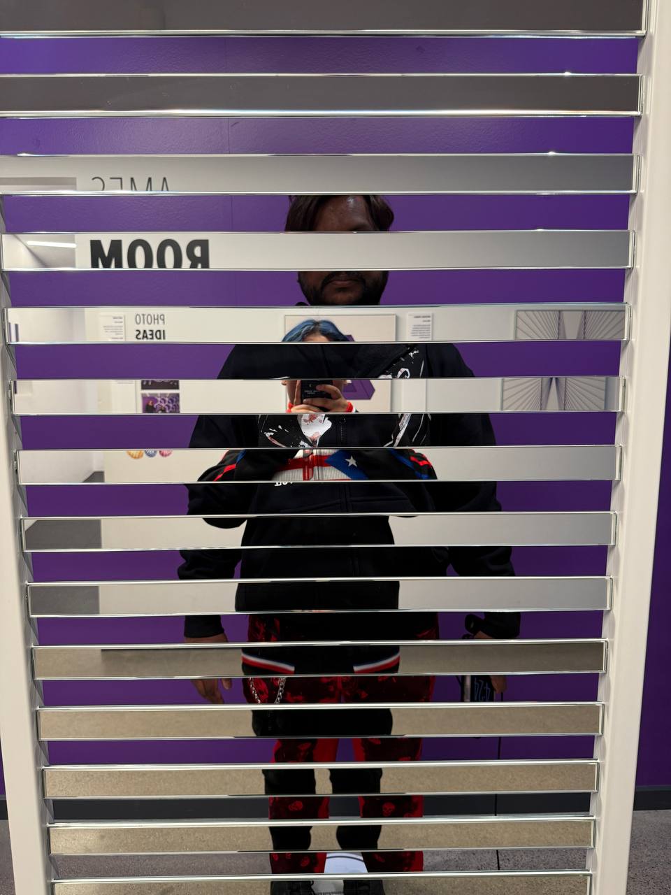 Slat mirror room Museum of Illusions