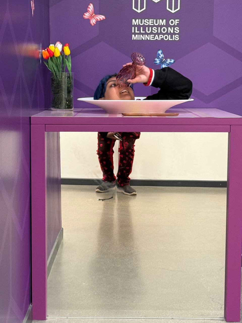 Head on a plate illusion at Museum of Illusions Minneapolis